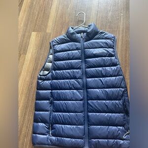 Eddie Bauer men’s puffer vest